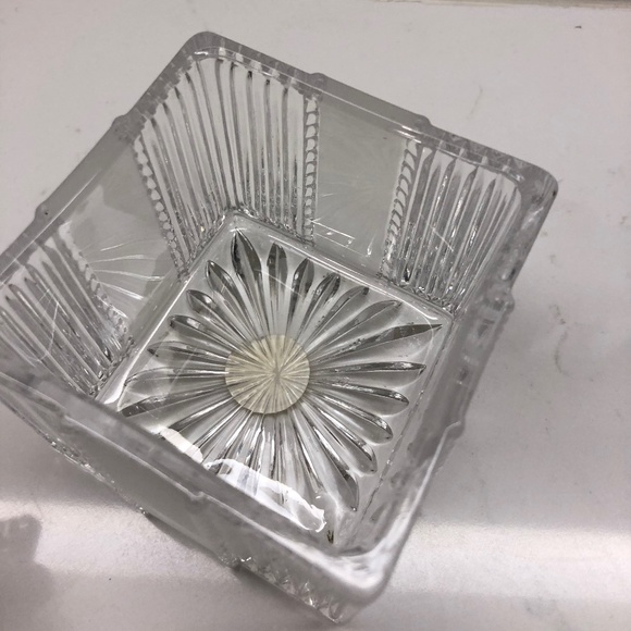 AnnaHutte Square Bow 3 1/4" Trinket Box Germany - Picture 6 of 9